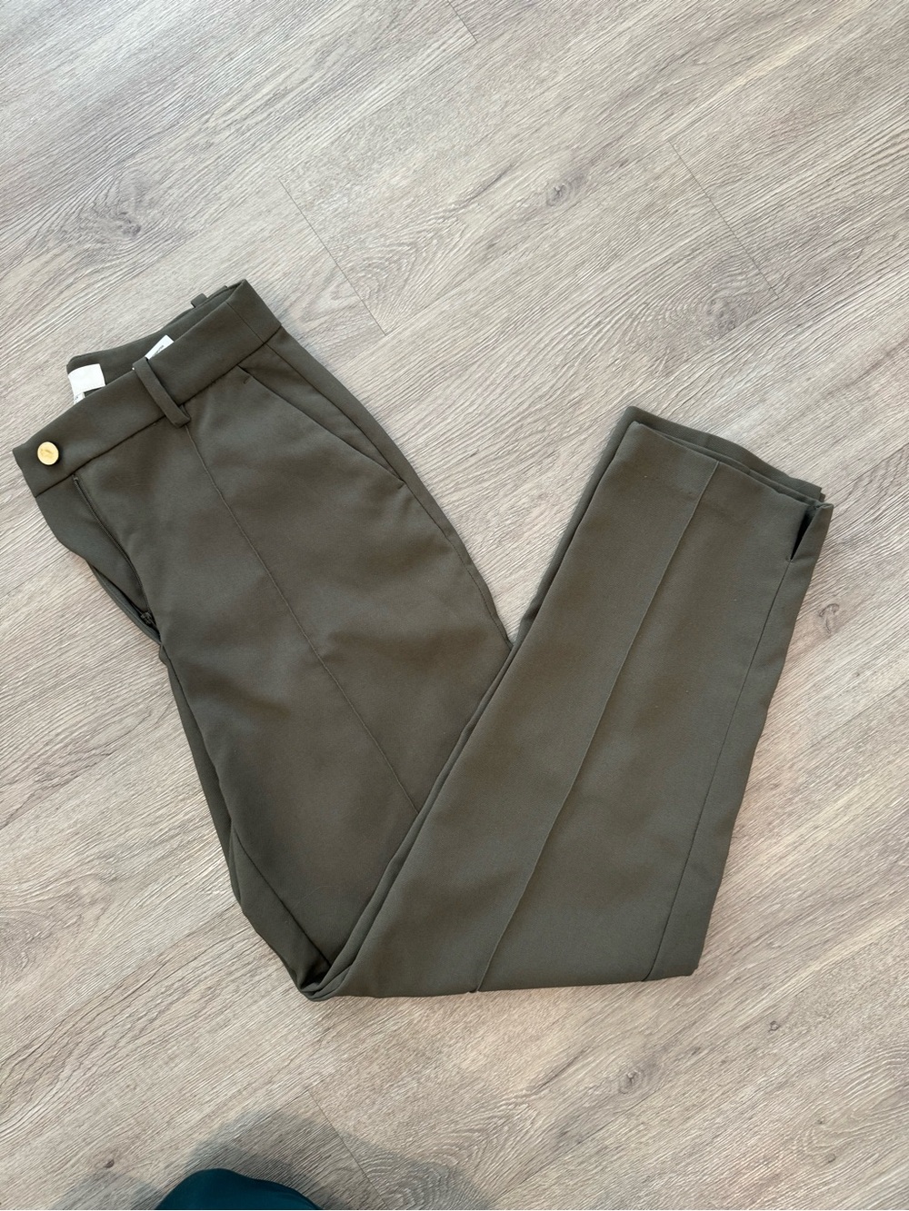 H&M Olive Green Cropped Tailored Pants